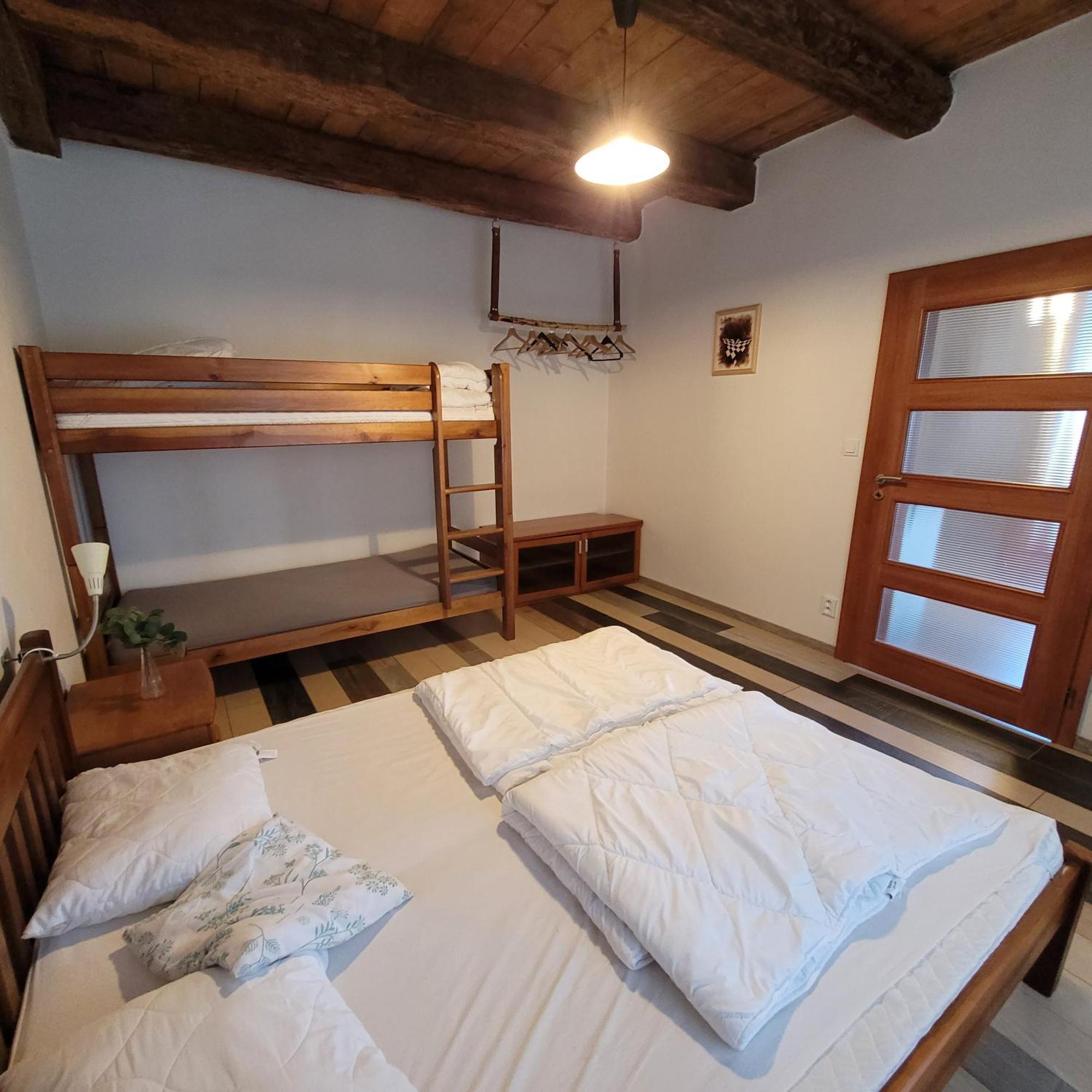Apartamento Chloumek Bela  Exterior foto
